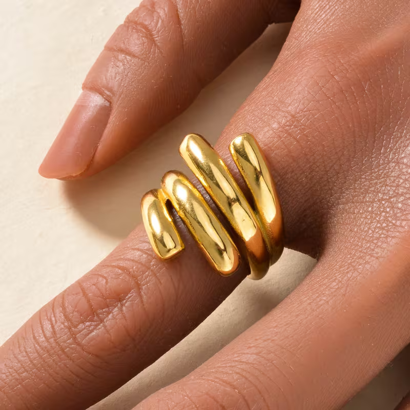 Gylden Bølgedrøm Ring | Sammen mot brystkreft