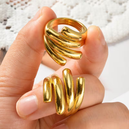 Gylden Bølgedrøm Ring | Sammen mot brystkreft