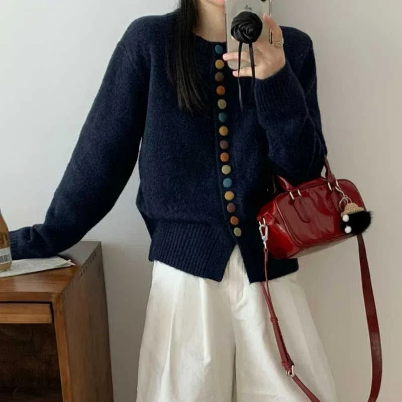 Levie™- Strikket Knapp Cardigan