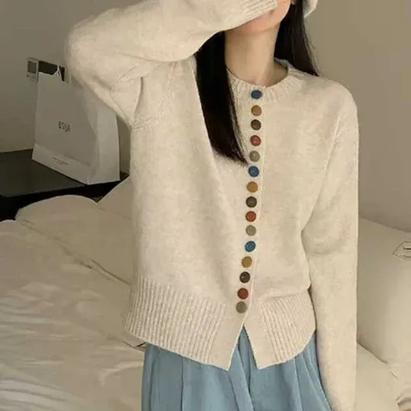 Levie™- Strikket Knapp Cardigan